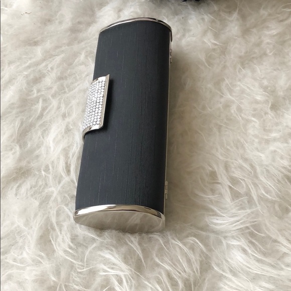 Clutch - Picture 3 of 4